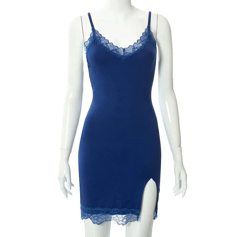 Bonnyshow Betty Basic Slit Dress
