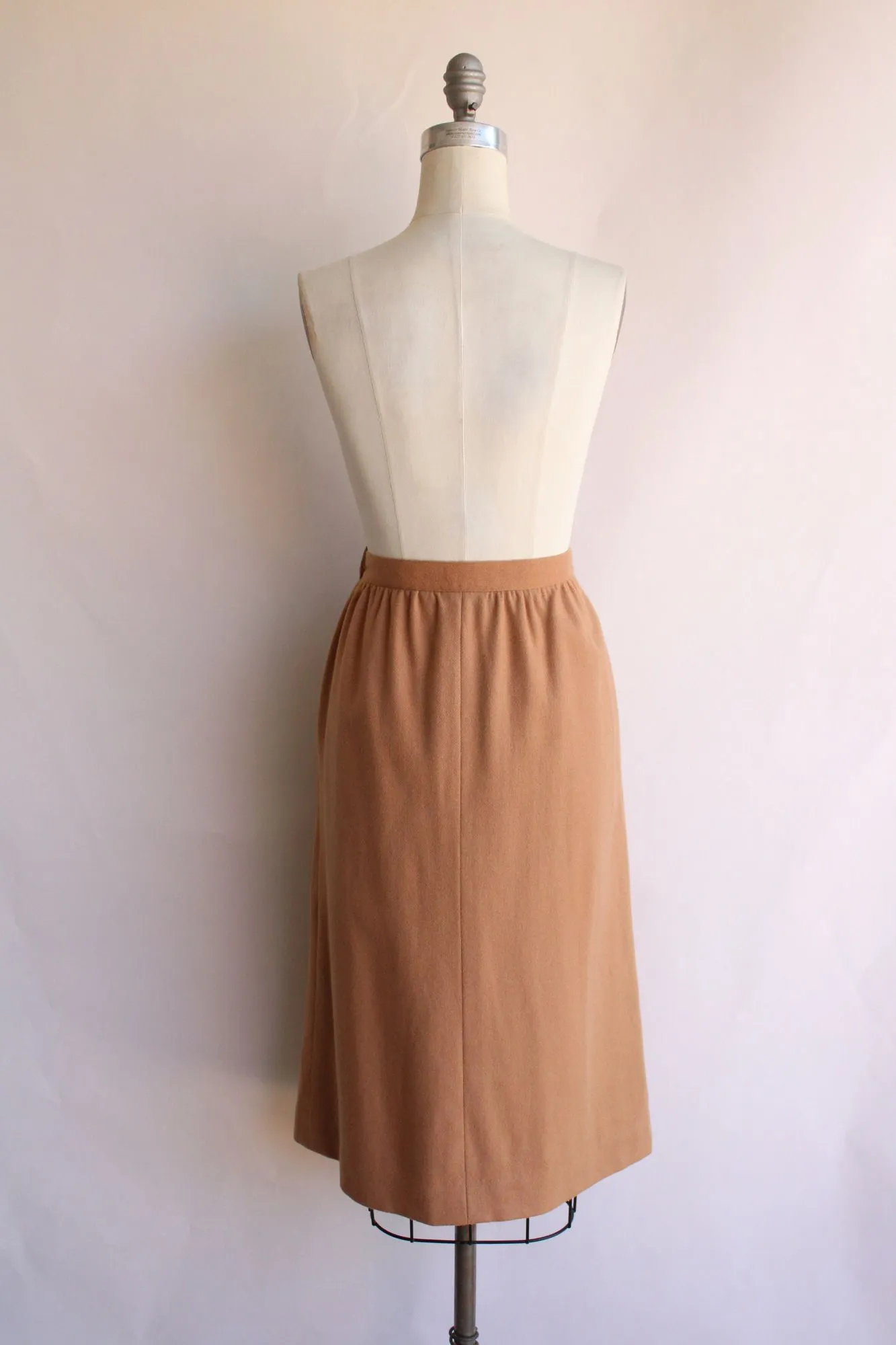 Vintage 1980s The Villager Tan Wool Pencil Skirt with Pockets