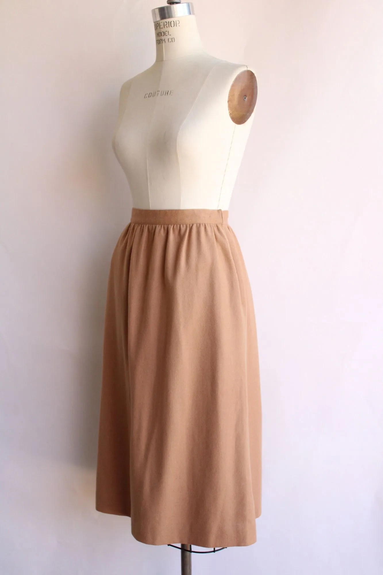 Vintage 1980s The Villager Tan Wool Pencil Skirt with Pockets