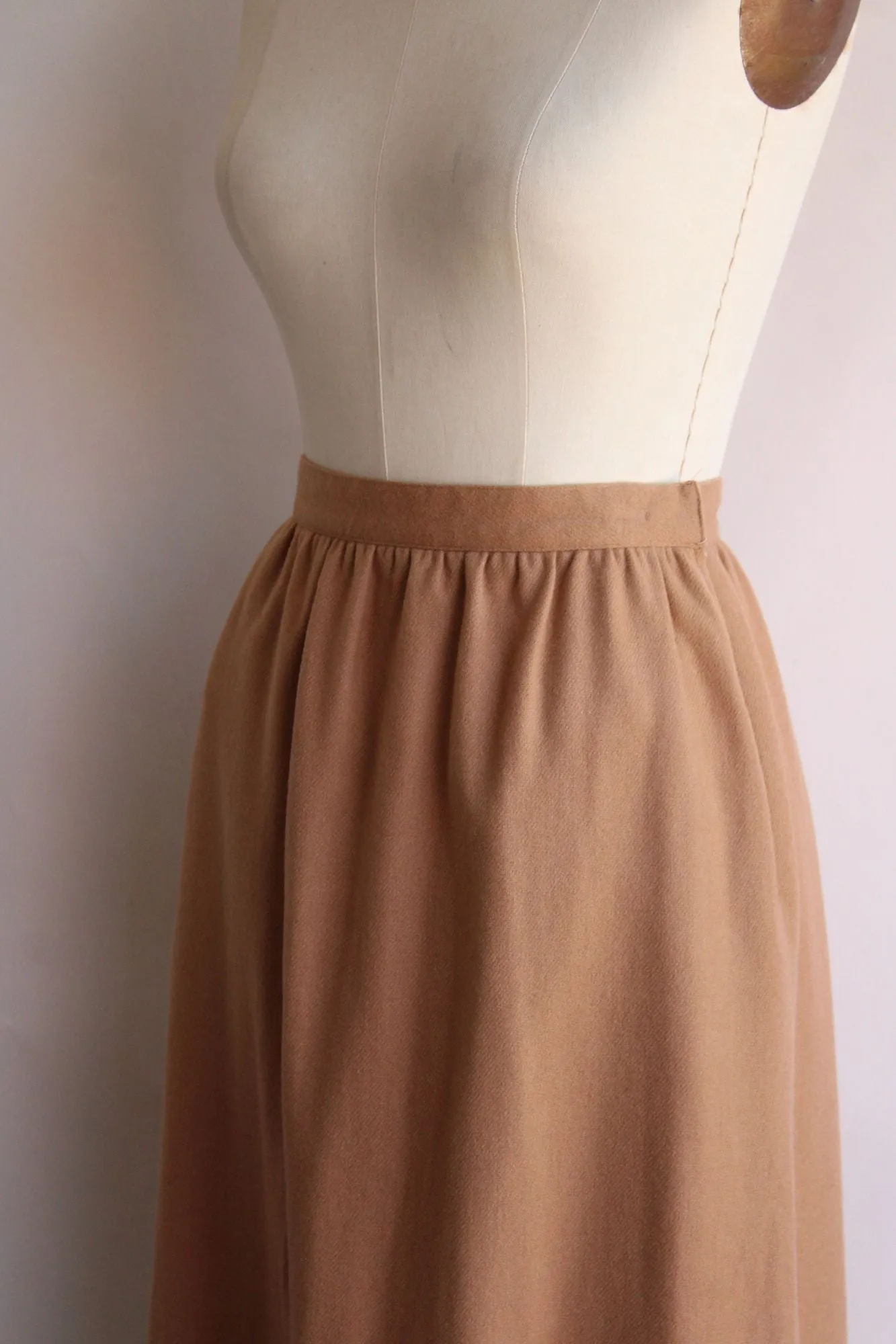 Vintage 1980s The Villager Tan Wool Pencil Skirt with Pockets
